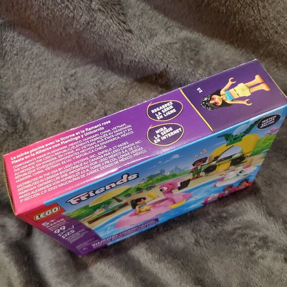 LEGO® Friends Unicorn And Flamingo Pool Party Building Set 42658 NEW READ - Picture 4 of 8